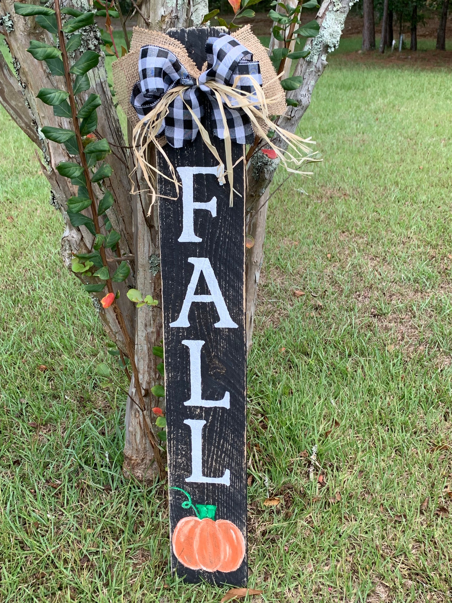 FALL Porch Leaner Pine Level Rustics
